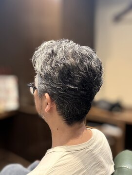 ザバーバー 日本橋高島屋SC(THE BARBER) ナチュラルグレイヘア