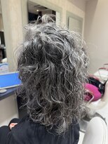 アース 恵比寿店(HAIR&MAKE EARTH)&nbsp;ボリュームパーマ（根元巻き）