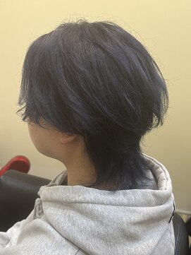 ネイビーブルーセンターパートウルフ