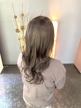 アイズ 渋沢(AIZU) グレージュカラー