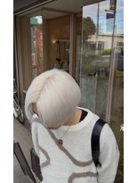 モアムー(Moremuu)&nbsp;[かの]ホワイトブロンド