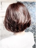 ペタッとしやすい髪を理想の骨格に見せるラウンドCカーブカット