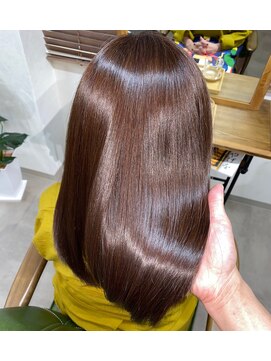 ピーシーズ(pieces) ６０代も髪質改善美髪ケアでツヤッツヤ☆