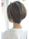ひし形シルエット髪質改善カラーで大人可愛いショートボブ