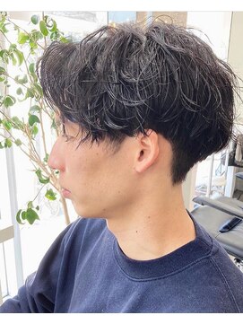 バイフィフス 原宿/表参道(by fifth) センターパートスリークショートスパイラルパーマメンズパーマ