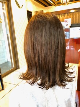 クオリス 上福岡店(QUALIS) 外ハネ/ミディアム/30代40代50代/ナチュラルブラウン/白髪染め/