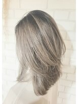 アンバーロイス 綱島(umber royce)&nbsp;【シャドールーツ/バレイヤージュ】×ハイレイヤー　rikuto