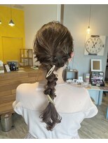 ヘアアンドリラクシングルーム アールフラン(Hair&Relaxingroom arFranc) 編み下ろしスタイル