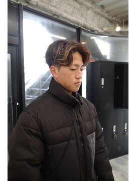 スレイ 西宮(SLAY) 波巻きハイライトアップバングツーブロックマッシュ