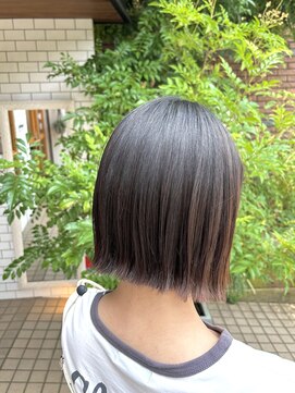 ノエル(noele) 切りっぱなしボブ