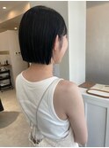 大人可愛い黒髪切りっぱなしショートボブストレートヘア20代30代