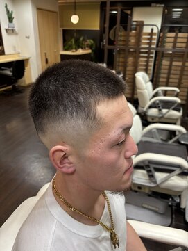 マモル(MAMORU) ボウズフェード