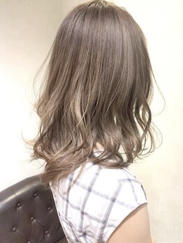 カルテット(Quartett)の写真/駅から徒歩30秒で通いやすさ抜群の実力派サロン★路面店ではないから外の目が気にならないのが魅力の一つ！