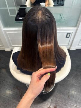 アーク(ARC+) つやぷるロングストレート