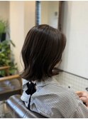 クセを活かす×暗髪ベージュボブ