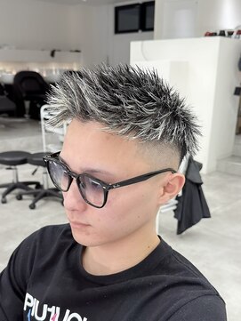 ルースト 八王子店(ROOST) 【相性抜群!】金メッシュ×ジェットモヒカン