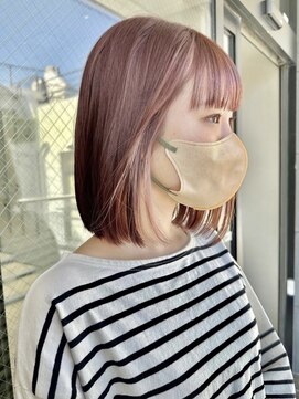 ジーナ セントラル銀座(Zina) ピンクベージュイヤリングカラーボブ顔まわりカット
