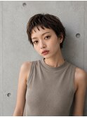 ショートカット・レイヤーカット×白髪ぼかし/ダブルカラー
