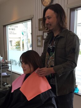 ヘア メイク ヴァーブ(hair make Verve)の写真/経験豊富なオーナーによる1対1の施術。こだわりの空間であなたをプロデュース☆髪と地肌への優しさが嬉しい