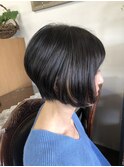 ショートボブ