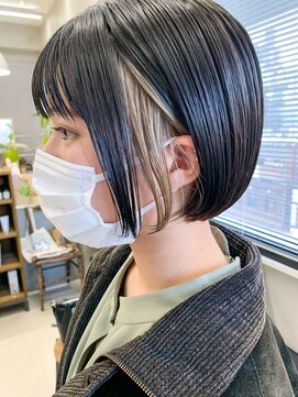 テトヘアー(teto hair) 前下がりボブ、インナーカラー、アッシュ、グレージュ