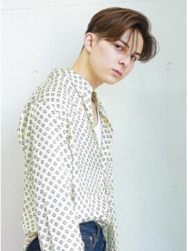 グリコ(grico) 前下がりセンターパート