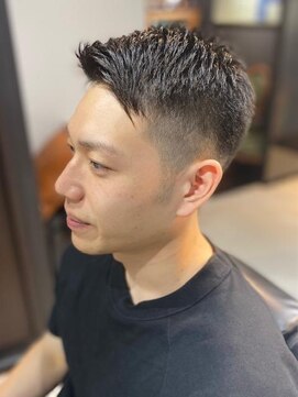 バーバーバー 四谷(BARBER-BAR) 大人の刈り上げスタイル