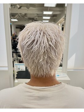 テクト バイアッシュ 吉祥寺店(Tect by Ash) スパイキーショートハイトーンホワイトブリーチカラー