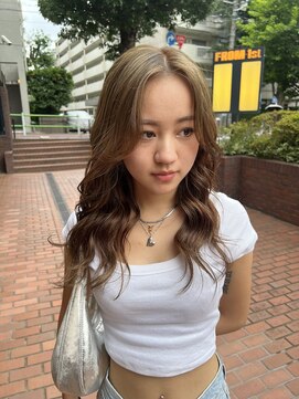 ノラ ギンザ(NORA GINZA) ハイライトカラー顔まわりレイヤーカットロングレイヤーベージュ