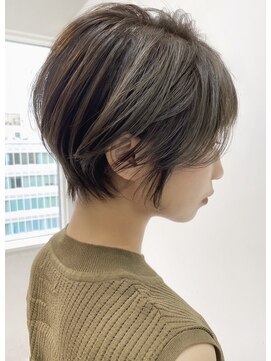 ワンバイジエクト 梅田 【似合わせ白髪ぼかし】細めハイライト/くすみベージュ/美髪