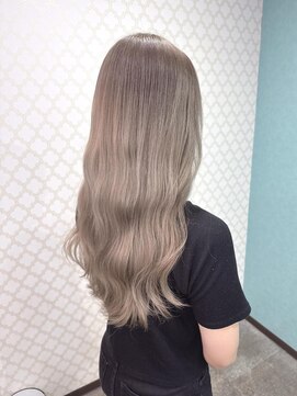 ブランシスヘアー(Bulansis Hair) 大人ギャルグレージュ