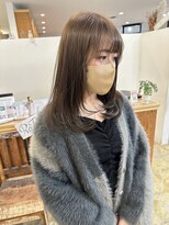 ディフィー(Defi) オリーブカラー×レイヤーカット【大阪 京橋】