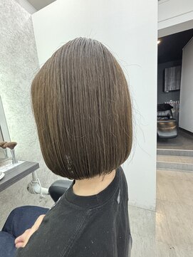 プレジールバイラファブリック(PLAISIR by LA FABRIQUE) 【下田】ナチュラルなストレートボブ