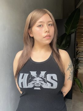 ジーナ(XENA) 夏は透明感たっぷり平成ベージュできまり