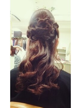 ヘアースペース 練馬店(hair space COCO) 四つ編みアレンジ☆ヘアセット