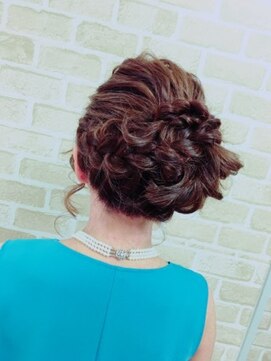 ヘアセット専門店 ナゴミ 池袋店(nagomi) ルーズなサイドアップ