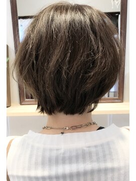 ヘアーアンドアトリエ マール(Hair&Atelier Marl) 【Marlお客様スタイル】アッシュグレージュのショートボブ