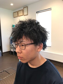 理容 うめむら ツイストピンパーマ