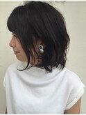 ミディアム無造作外ハネホイップカール×黒髪暗髪