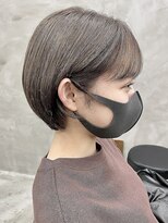 ソーコ 渋谷(SOCO)&nbsp;カーキグレージュ丸みショートボブマッシュショート前髪あり