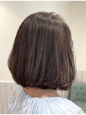 白髪ぼかしハイライト/きれいめボブ