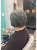 白髪と馴染ませブリーチカラー