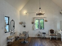 ミロン(MILON)の雰囲気（アンティークで落ち着いた店内。まるで洋書の中の世界みたい...）