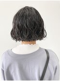 20代30代秋冬暗髪カラーレイヤーボブパーマ小顔ショート