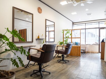 ルアナ ヘアーアンドアイラッシュ(Luana hair eyelash)の写真