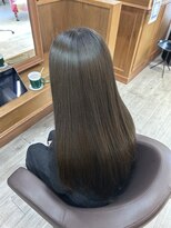 シェルマン(Charmant)&nbsp;高槻で叶う透け感オリーブグレージュ