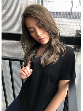 トルネード(TORNADO) 外国人風大人バレイヤージュ