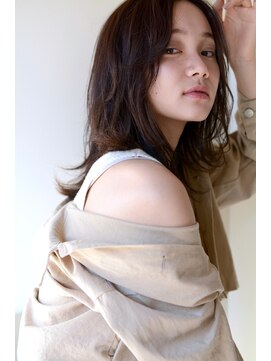 ミラバイグリーン(Mira by green) センターパート×ウルフレイヤー02