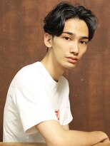 大人のセンターパートツーブロック