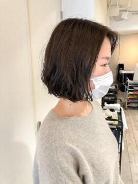 コマド(Comado) ふんわりボブウェーブ